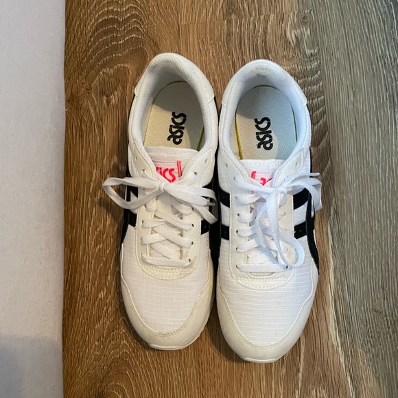 ASICS Tigre athletic shoes - Picture 3 of 3